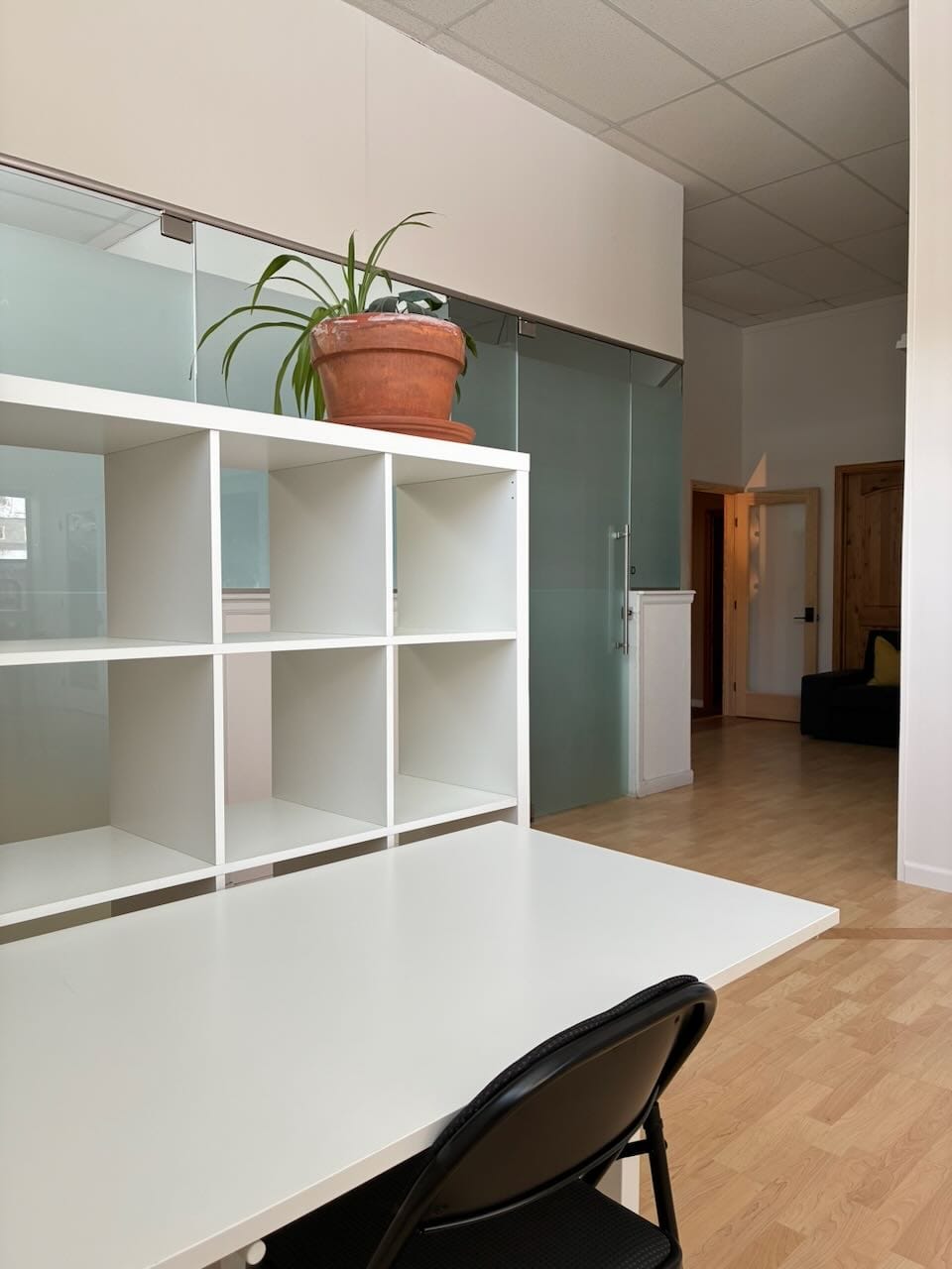 No Frills Desk Space